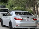Lexus ES 300h 2013 годаүшін7 900 000 тг. в Актау