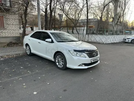 Toyota Camry 2014 года за 10 000 000 тг. в Тараз – фото 2