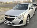 Chevrolet Cruze 2013 года за 2 800 000 тг. в Шымкент – фото 2