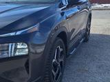 Hyundai Santa Fe 2022 года за 12 700 000 тг. в Уральск – фото 2