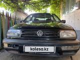 Volkswagen Vento 1995 года за 1 300 000 тг. в Алматы