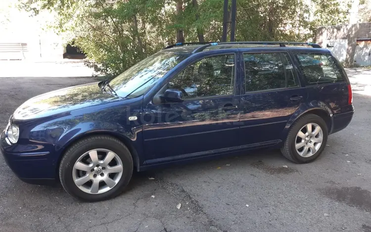 Volkswagen Golf 2003 годаүшін4 000 000 тг. в Караганда