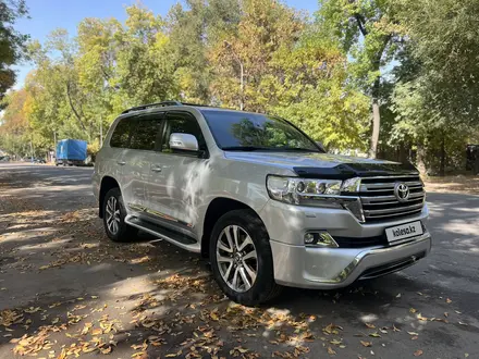 Toyota Land Cruiser 2016 года за 26 200 000 тг. в Алматы – фото 2