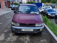 Mitsubishi Space Wagon, 1995