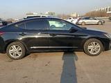 Hyundai Elantra 2019 годаfor8 550 000 тг. в Алматы – фото 4