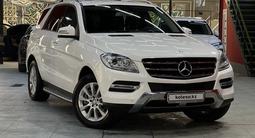 Mercedes-Benz ML 350 2013 года за 19 000 000 тг. в Актау