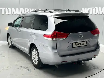 Toyota Sienna 2011 года за 11 800 000 тг. в Атырау – фото 3