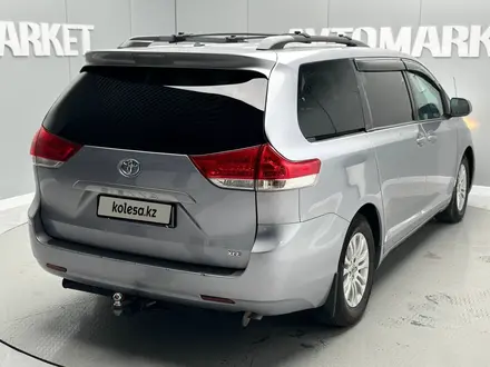 Toyota Sienna 2011 года за 11 800 000 тг. в Атырау – фото 4