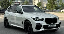 BMW X5 2021 года за 31 300 000 тг. в Алматы – фото 3