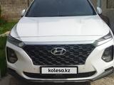 Hyundai Santa Fe 2020 года за 10 450 000 тг. в Алматы – фото 2