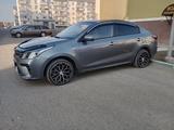 Kia Rio 2018 года за 7 500 000 тг. в Атырау – фото 3