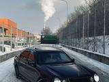 Mercedes-Benz E 230 1996 года за 2 100 000 тг. в Алматы