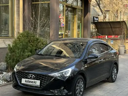 Hyundai Accent 2022 года за 9 000 000 тг. в Алматы