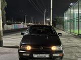 Volkswagen Golf 1994 годаүшін1 100 000 тг. в Тараз