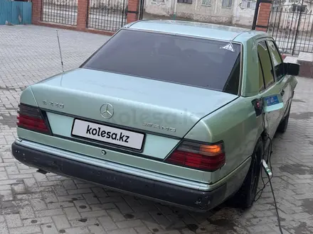 Mercedes-Benz E 220 1993 года за 1 400 000 тг. в Кызылорда – фото 6