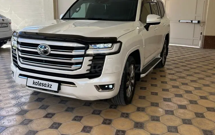 Toyota Land Cruiser 2024 года за 65 000 000 тг. в Шымкент