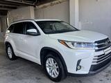 Toyota Highlander 2014 годаүшін10 000 000 тг. в Актау