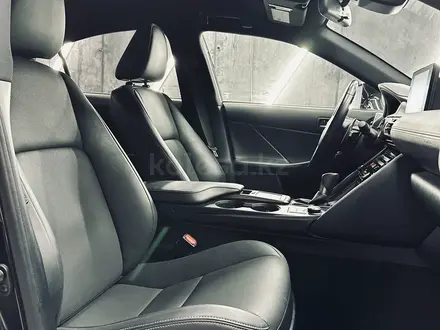 Lexus IS 300 2020 года за 16 700 000 тг. в Алматы – фото 15