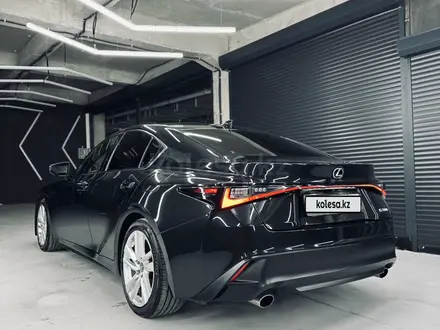 Lexus IS 300 2020 года за 16 700 000 тг. в Алматы – фото 20