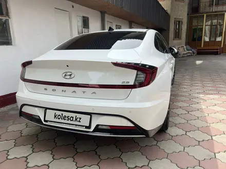 Hyundai Sonata 2021 года за 13 500 000 тг. в Алматы – фото 11