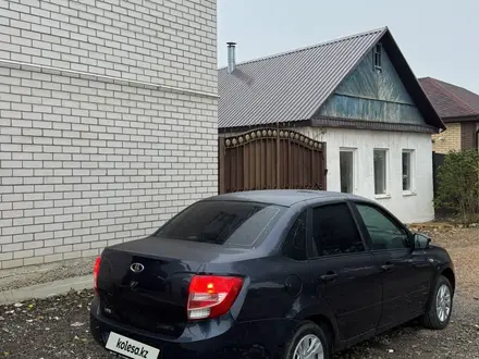 ВАЗ (Lada) Granta 2190 2013 года за 2 850 000 тг. в Актобе – фото 4