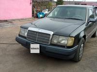 Mercedes-Benz E 200 1994 года за 2 350 000 тг. в Караганда