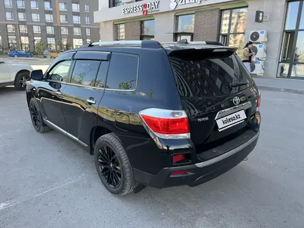 Toyota Highlander 2012 года за 13 350 000 тг. в Астана – фото 16