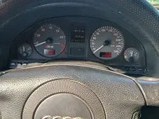 Audi A8, 1999
