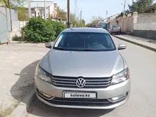 Volkswagen Passat, 2012