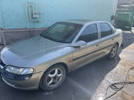 Opel Vectra 1998 года за 1 000 000 тг. в Алматы