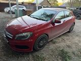 Mercedes-Benz A 200 2014 годаүшін6 200 000 тг. в Астана – фото 3