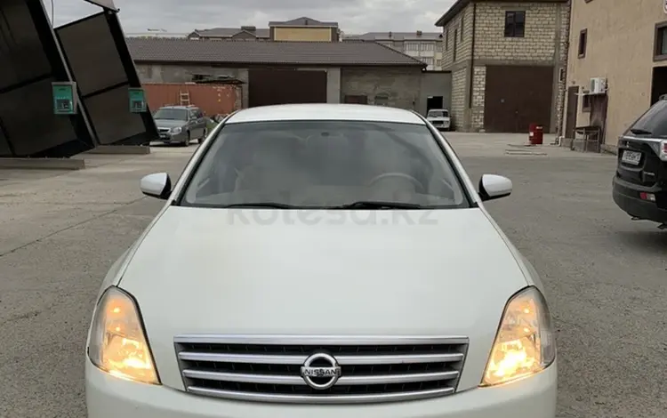 Nissan Teana 2003 года за 2 500 000 тг. в Атырау