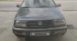 Volkswagen Vento 1992 годаfor650 000 тг. в Тараз