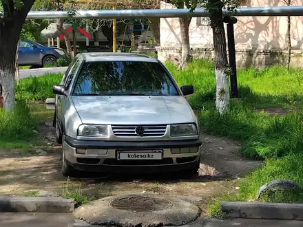Volkswagen Vento 1994 года за 1 100 000 тг. в Жезказган – фото 7