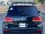 Volkswagen Touareg 2003 года за 4 800 000 тг. в Алматы – фото 3