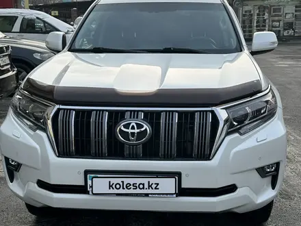 Toyota Land Cruiser Prado 2019 года за 25 900 000 тг. в Алматы