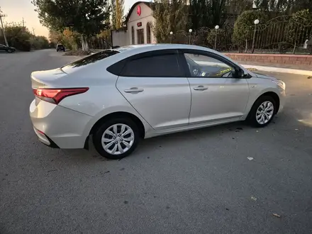 Hyundai Accent 2018 года за 6 500 000 тг. в Костанай – фото 3