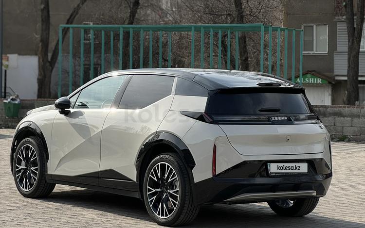 Zeekr X — миниатюра 3