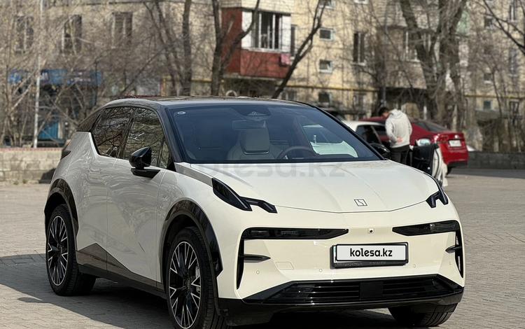 Zeekr X — фото 1