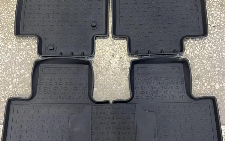 Коврики резиновые Toyota Highlander за 27 000 тг. в Алматы