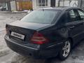 Mercedes-Benz C 180 2002 года за 2 500 000 тг. в Алматы – фото 37
