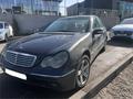 Mercedes-Benz C 180 2002 года за 2 500 000 тг. в Алматы – фото 3
