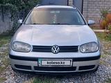 Volkswagen Golf 2002 годаүшін3 300 000 тг. в Шымкент