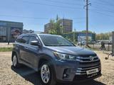 Toyota Highlander 2016 года за 9 500 000 тг. в Караганда – фото 2