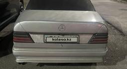 Mercedes-Benz E 220 1993 годаүшін1 350 000 тг. в Петропавловск