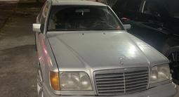 Mercedes-Benz E 220 1993 годаүшін1 350 000 тг. в Петропавловск – фото 3