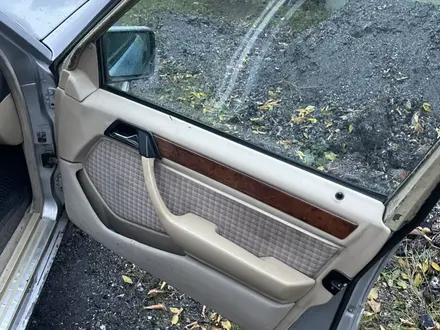 Mercedes-Benz E 220 1993 года за 1 350 000 тг. в Петропавловск – фото 8