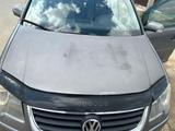 Volkswagen Touran 2008 года за 4 000 000 тг. в Уральск – фото 4