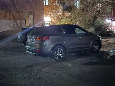 Hyundai Santa Fe 2013 года за 7 700 000 тг. в Караганда