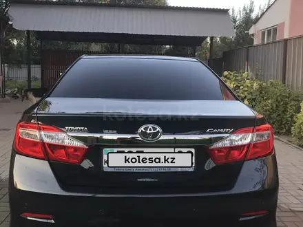 Toyota Camry 2014 года за 8 300 000 тг. в Алматы – фото 11